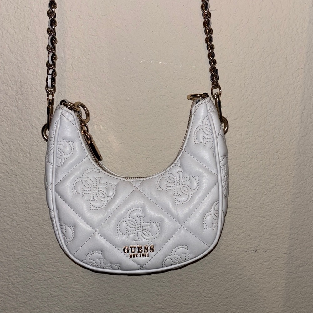 Guess White Hobo Shoulder Bag with Chain Strap